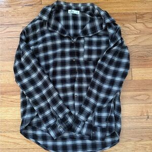 Hollister Black & Gray Plaid Flannel Shirt